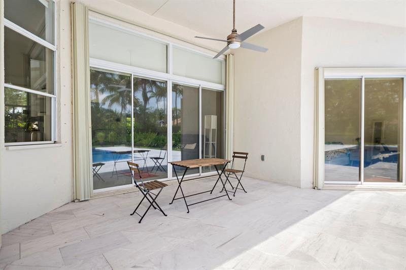 Image 33 of 54 For 2904 Oakbrook Dr