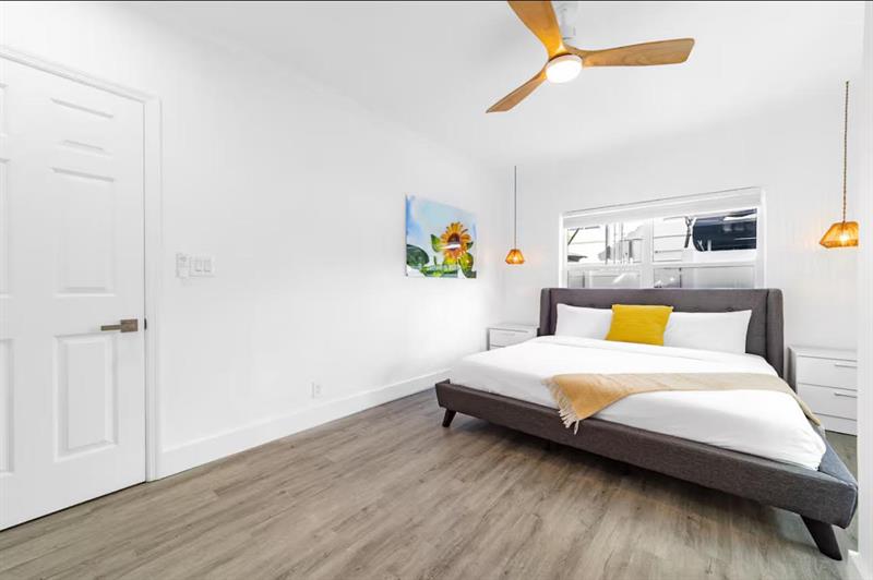 Image 13 of 29 For 2617 13th Ct