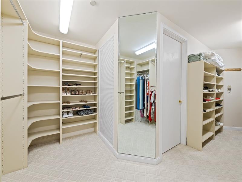 Image 16 of 37 For 2110 Ocean Blvd  21b