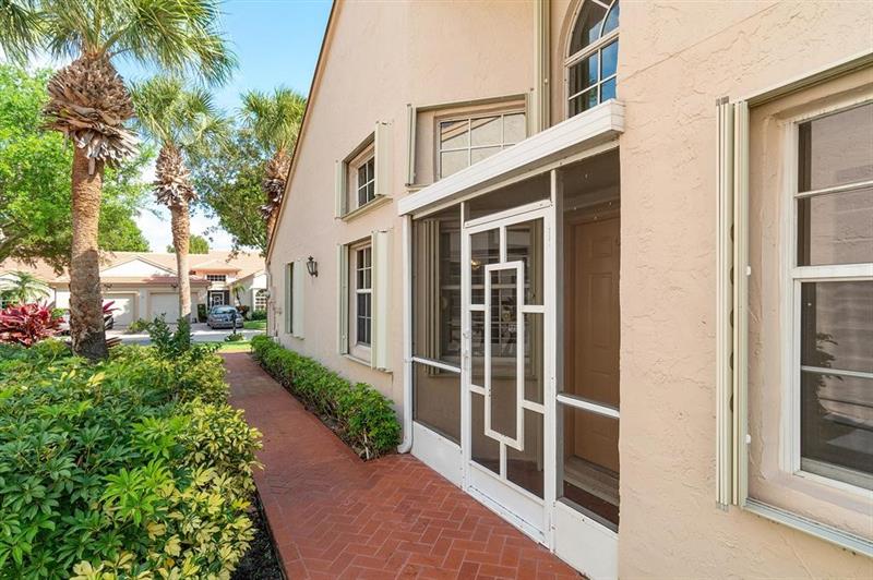 Image 4 of 24 For 7742 Coral Lake Dr  1