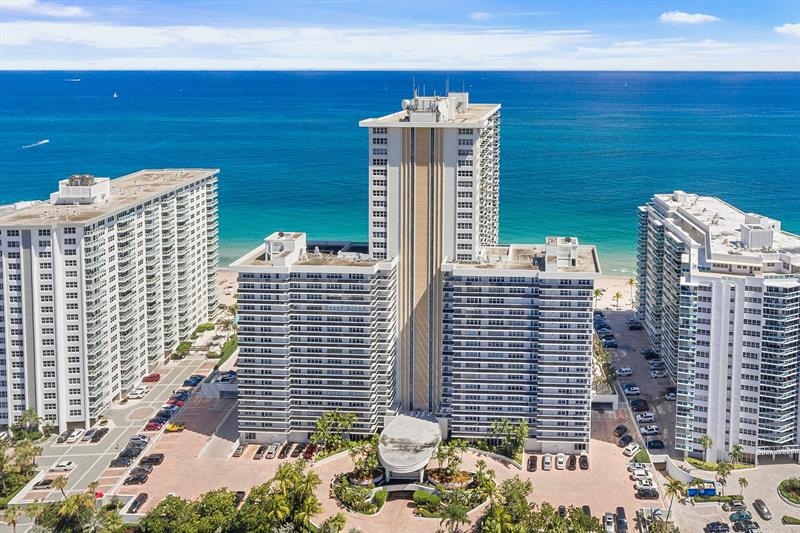 Image 32 of 44 For 3500 Galt Ocean Dr  509