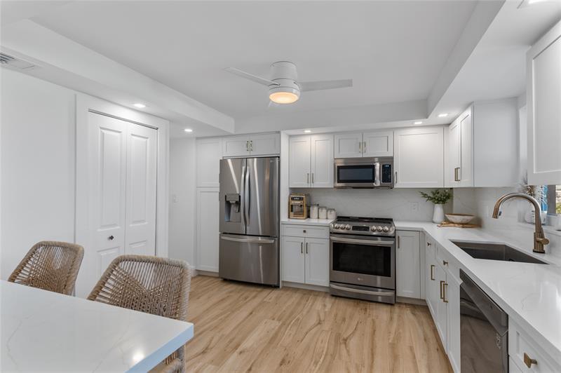 Image 8 of 44 For 3500 Galt Ocean Dr  509
