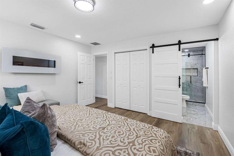 Image 41 of 54 For 8307 Boxwood Dr