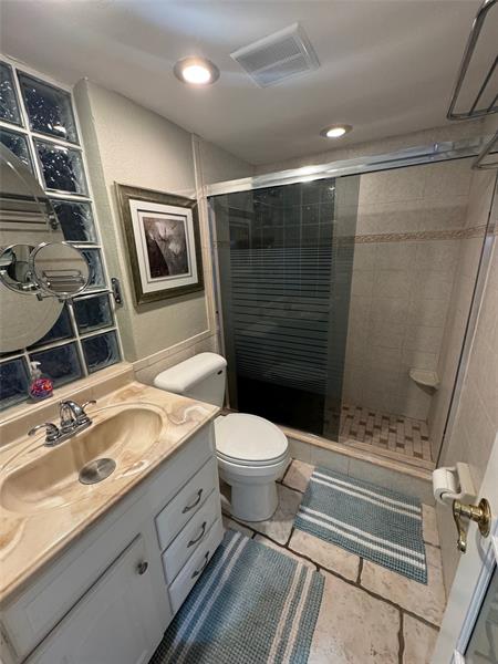 Image 13 of 43 For 95 Birch Rd  301