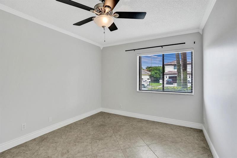 Image 47 of 56 For 5426 61st Ave