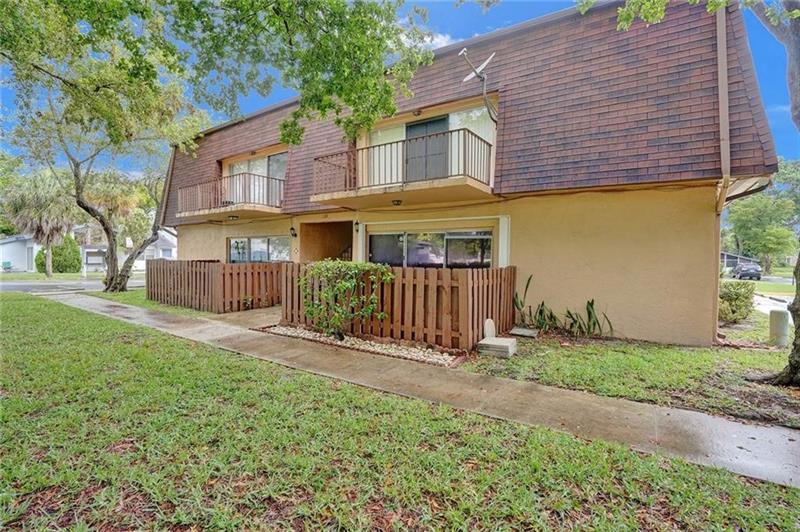 Details for 7101 Sunrise Blvd  D2, Plantation, FL 33313