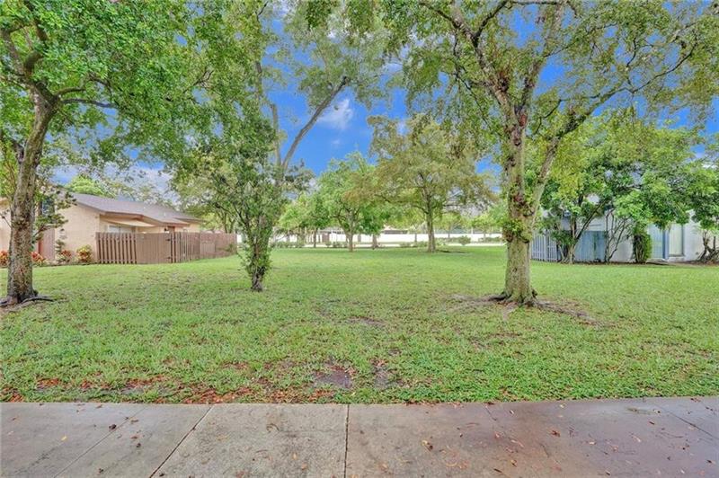 Image 15 of 26 For 7101 Sunrise Blvd  D2