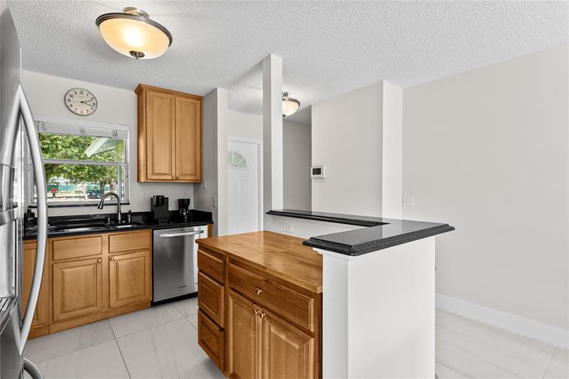 Image 9 of 44 For 214 13th  