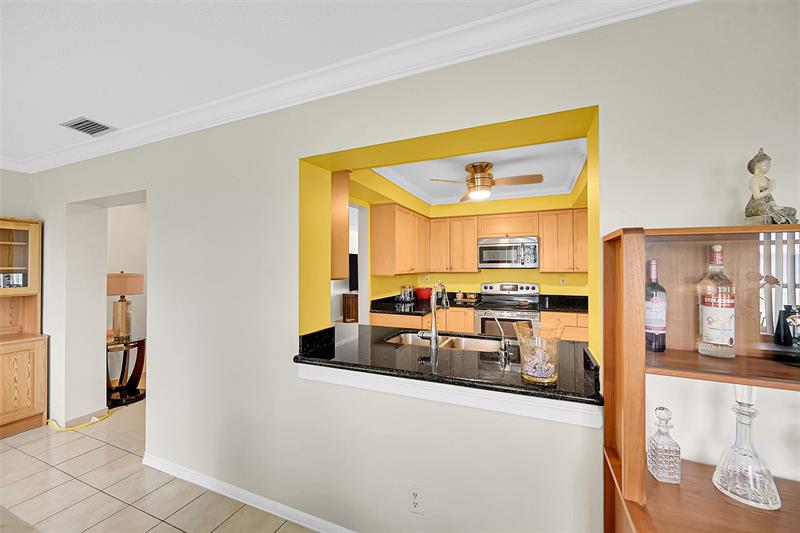 Image 14 of 30 For 5718 68 Ave  