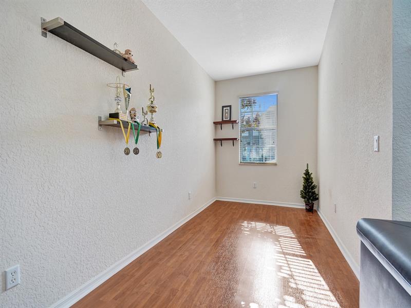 Image 10 of 44 For 5810 Hampton Hills Blvd