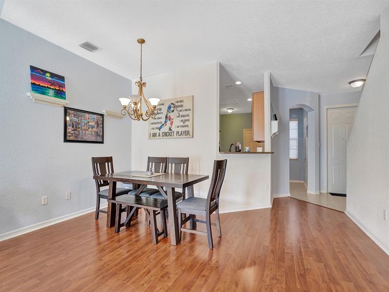 Image 11 of 44 For 5810 Hampton Hills Blvd