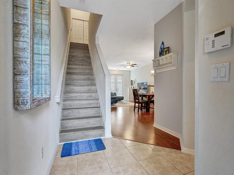 Image 3 of 44 For 5810 Hampton Hills Blvd