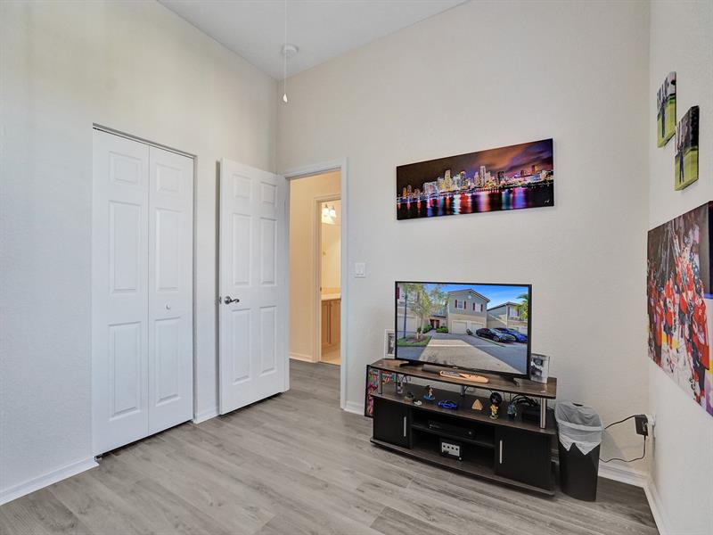 Image 30 of 44 For 5810 Hampton Hills Blvd