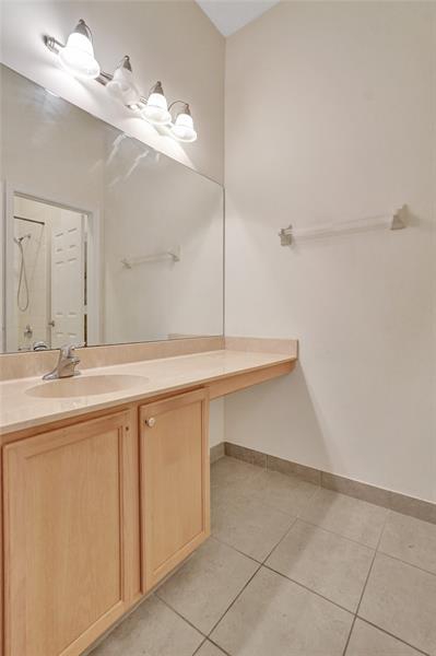 Image 33 of 44 For 5810 Hampton Hills Blvd
