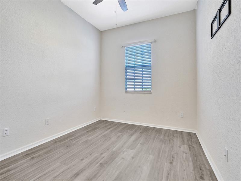 Image 36 of 44 For 5810 Hampton Hills Blvd