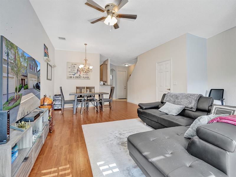 Image 8 of 44 For 5810 Hampton Hills Blvd