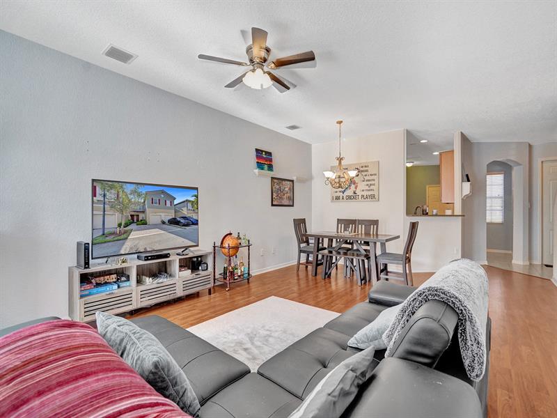 Image 9 of 44 For 5810 Hampton Hills Blvd