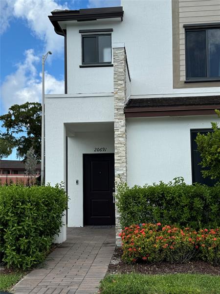Details for 20691 Ne 7th Pl, Miami, FL 33179
