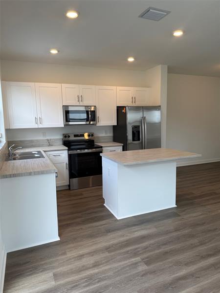 Image 3 of 15 For 20691 Ne 7th Pl