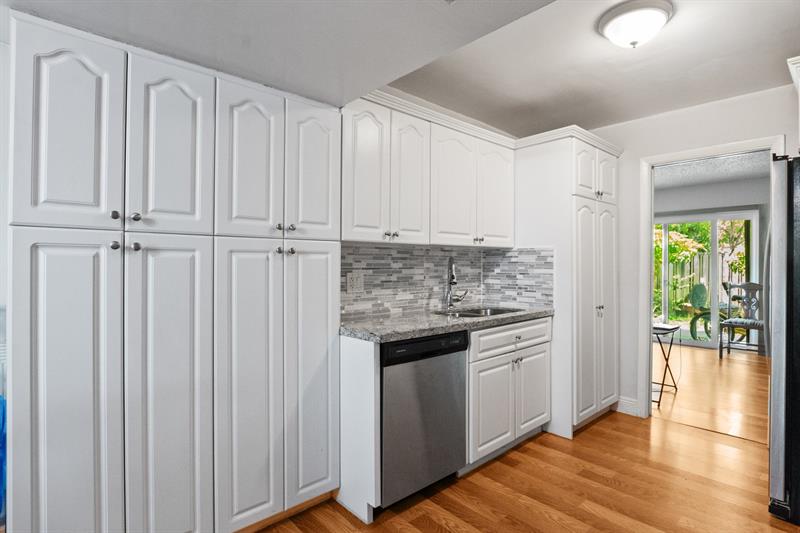 Image 11 of 28 For 2701 34th Ave  1-a