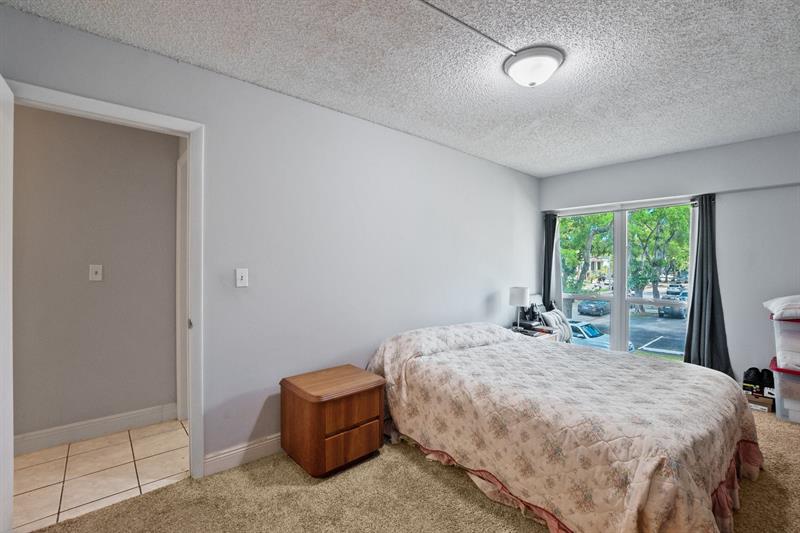 Image 14 of 28 For 2701 34th Ave  1-a