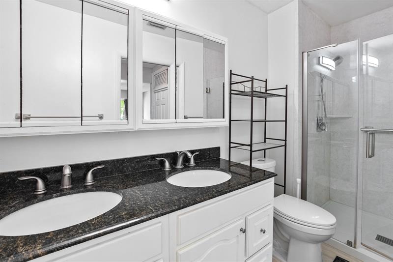 Image 18 of 28 For 2701 34th Ave  1-a