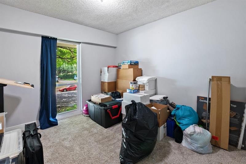 Image 20 of 28 For 2701 34th Ave  1-a