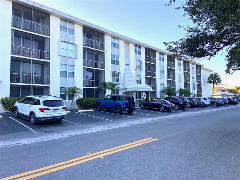 Image 24 of 35 For 4501 21 Avenue  406