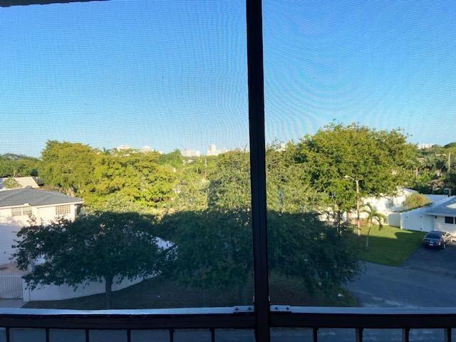 Image 7 of 35 For 4501 21 Avenue  406