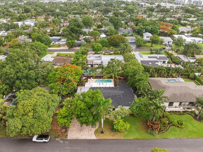 Image 26 of 34 For 417 26th Dr  