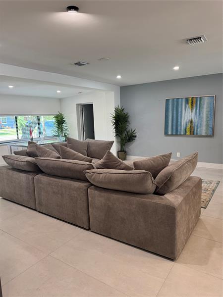 Image 32 of 34 For 417 26th Dr  