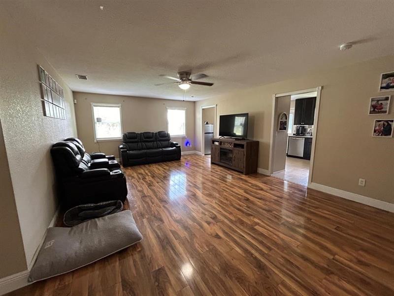 Image 4 of 22 For 15155 256th St