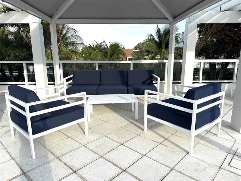 Image 26 of 46 For 3015 Ocean Blvd  19 E