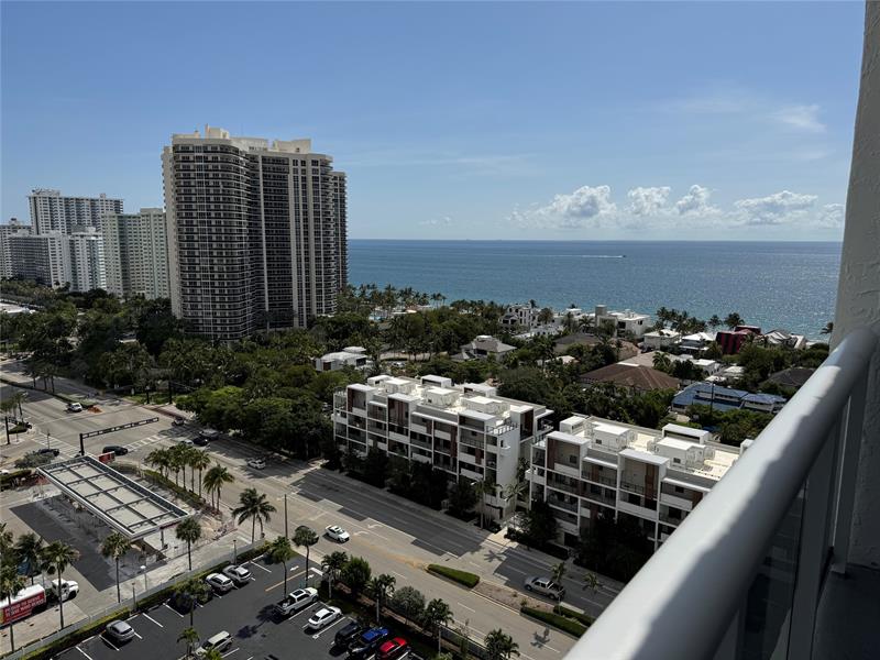 Image 3 of 46 For 3015 Ocean Blvd  19 E
