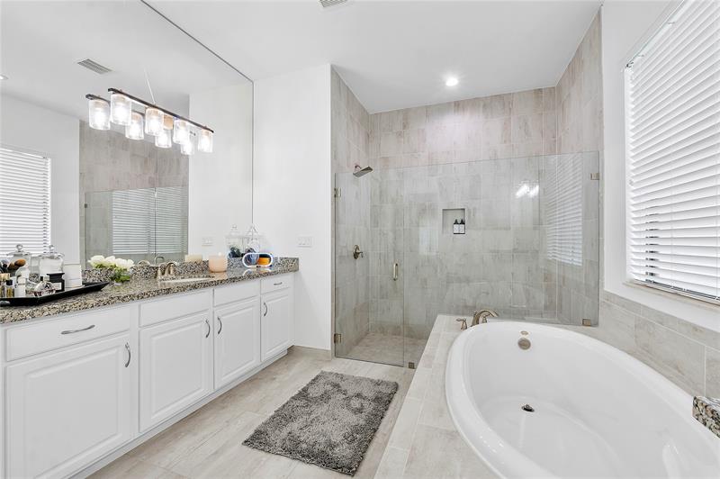 Image 30 of 77 For 9330 Meridian Dr E