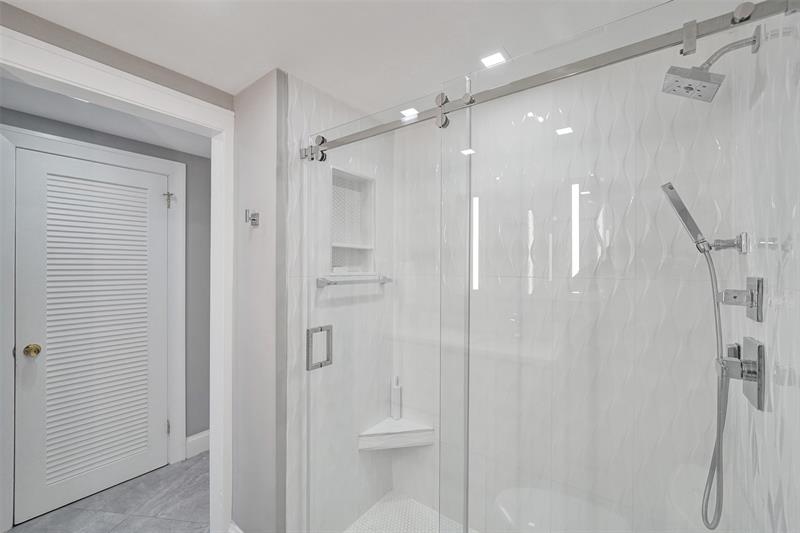 Image 35 of 80 For 3800 Galt Ocean Dr  1002