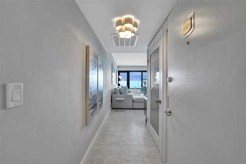 Image 4 of 80 For 3800 Galt Ocean Dr  1002