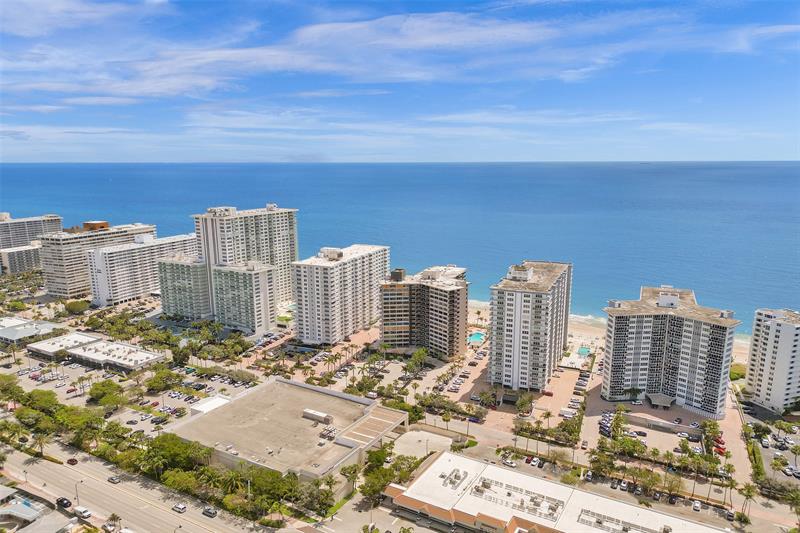 Image 49 of 80 For 3800 Galt Ocean Dr  1002