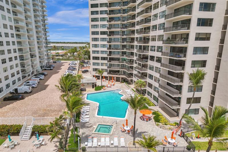Image 60 of 80 For 3800 Galt Ocean Dr  1002