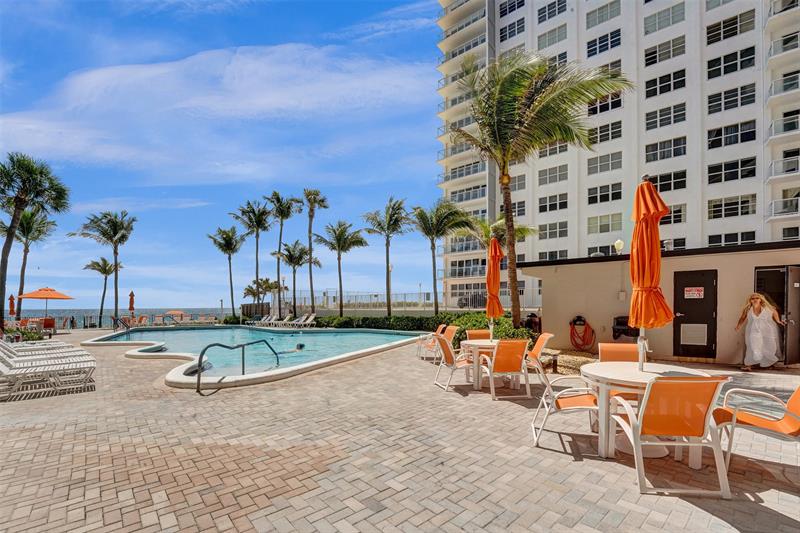 Image 67 of 80 For 3800 Galt Ocean Dr  1002