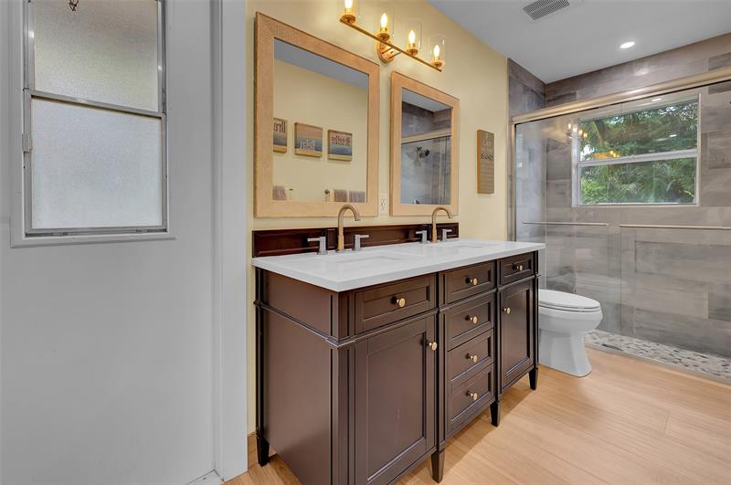 Image 42 of 68 For 4995 110th Ter