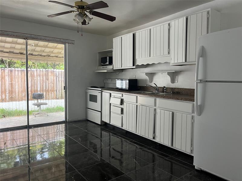 Details for 5627 Sheridan St, Hollywood, FL 33021