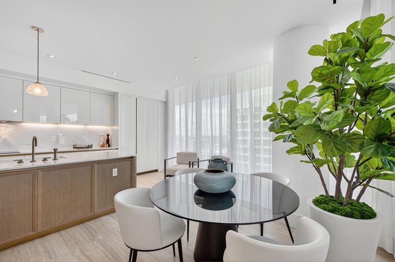 Image 31 of 54 For 525 Fort Lauderdale Beach Blvd  1902