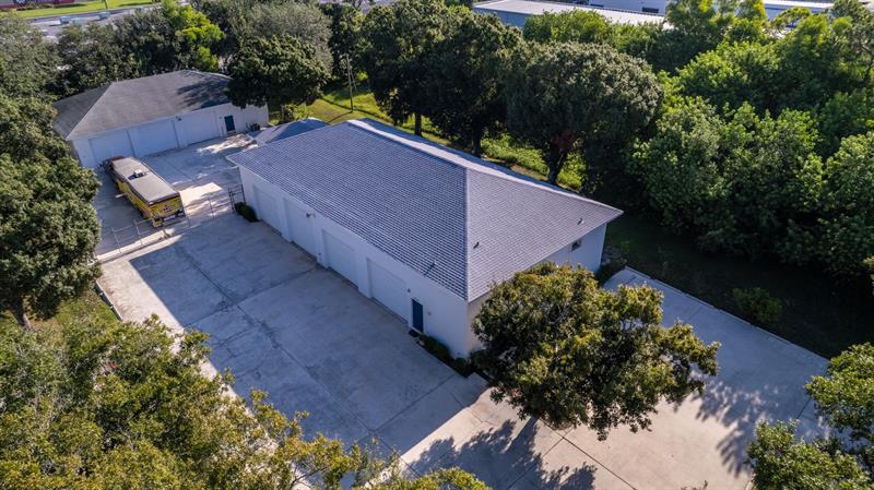 Image 3 of 43 For 1521 South Niemeyer Cir