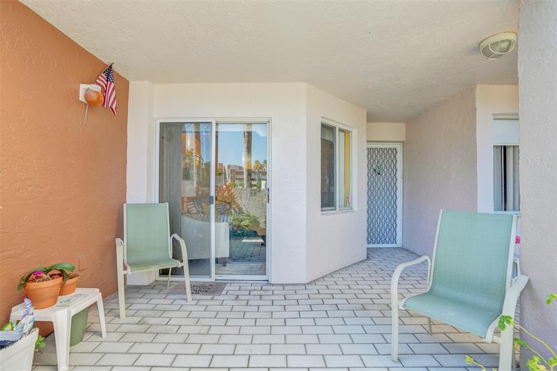 Image 14 of 37 For 7412 Granville Dr  112