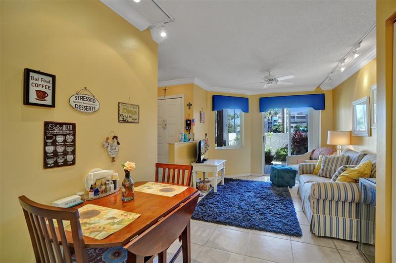 Image 18 of 37 For 7412 Granville Dr  112