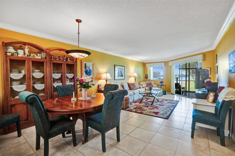 Image 21 of 37 For 7412 Granville Dr  112