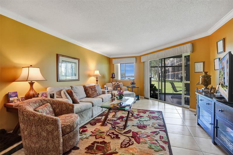 Image 22 of 37 For 7412 Granville Dr  112