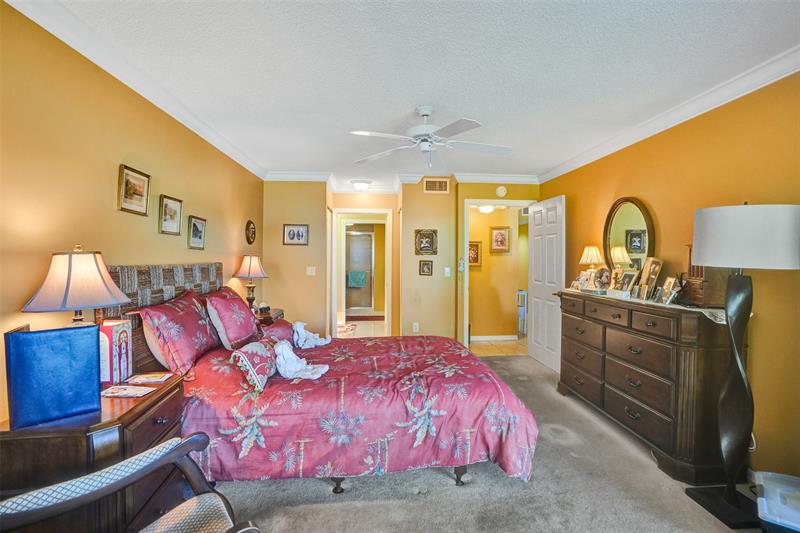 Image 31 of 37 For 7412 Granville Dr  112