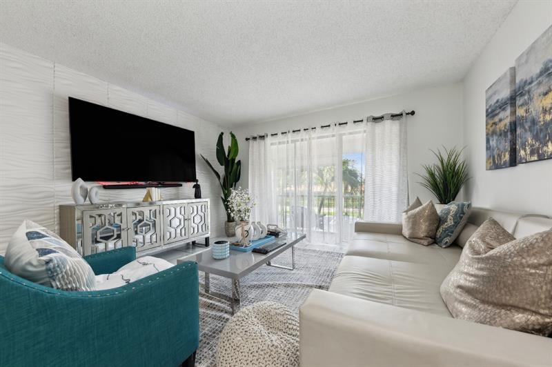 Image 3 of 13 For 608 Sea Pine Way  D2